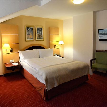 Hotel Am Kochbrunnen Wiesbaden Eksteriør billede