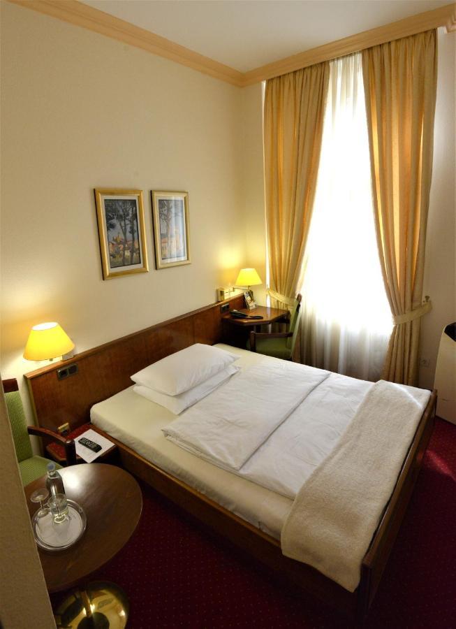 Hotel Am Kochbrunnen Wiesbaden Eksteriør billede